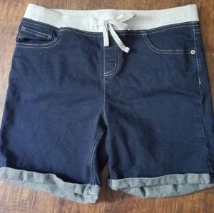 Justice above the knee shorts size 16 1/2